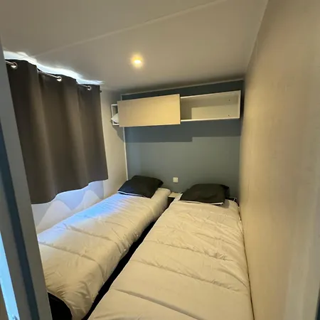 Parque de Campismo Chez Flo Mobil-home H13 Gassin